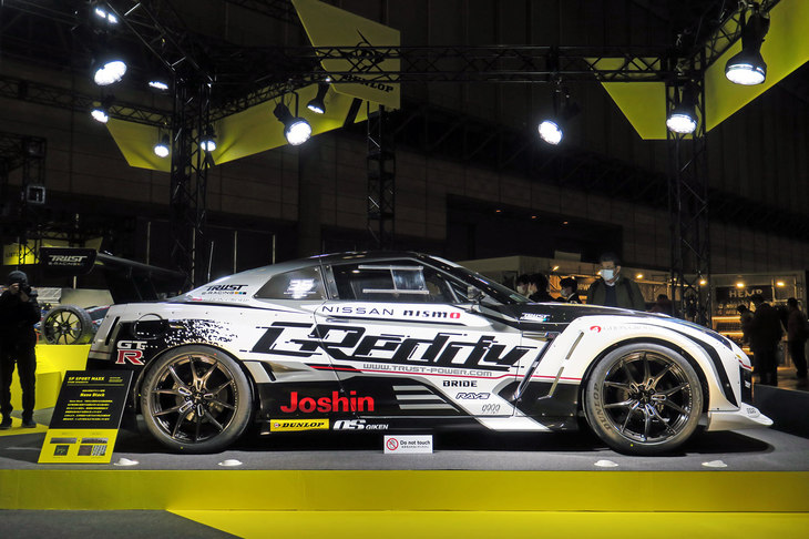 「ダンロップSP SPORT MAXX GT600」を装着した「TRUST GReddy 35RX SPEC-D」。