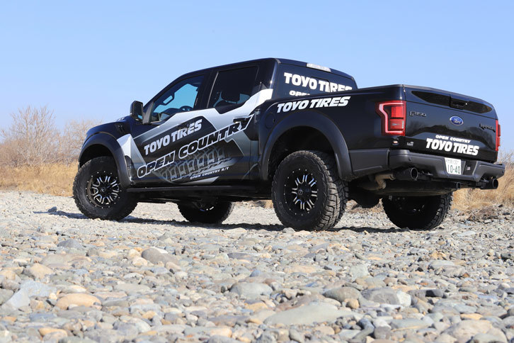 「フォードF-150ラプター」は、オフロード走破性能に特化したF-150のスペシャルモデルである。