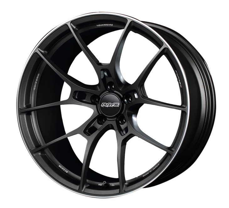 【スペック】
	サイズ：19インチ／7.5～10.5J、20インチ／8.5～12J
	価格：10万1200円～12万1000円
	対応車種：スバルWRX STI、トヨタ・スープラ、レクサスRC F、日産GT-R、三菱ランサーエボリューションX、BMW M2、アウディRS 5、ボルボV60、メルセデス・ベンツCクラス、フォルクスワーゲン・ゴルフ