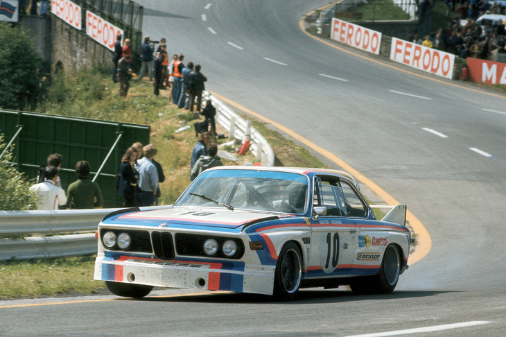 1973年のスパ・フランコルシャン24時間におけるBMWワークスの「3.0CSL」。最大のライバルであるフォード・ワークスの「カプリ2600RS」に15ラップの大差をつけて総合優勝した。