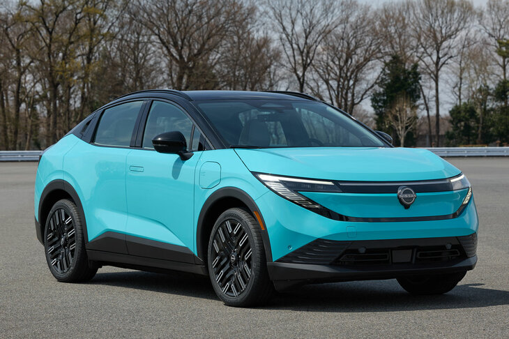 3代目となる新型「日産リーフ」。