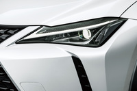 コンパクトSUV「レクサスUX」の特別仕様車“エレガントブラック”登場の画像