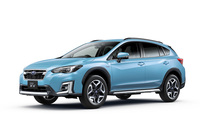 スバルがe-BOXER搭載の最新「XV」を披露