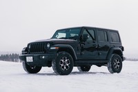 2019年、日本において最も売れたジープ車が「ラングラー」。ラインナップされる2ドアモデルと4ドアモデルでは、後者がセールスの9割以上を占めるという。