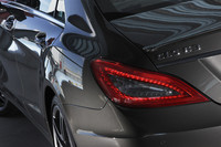 ヘッドランプ／テールランプともに、LEDがふんだんに用いられた。