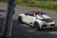 モデューロのカスタマイズパーツが装着された「ホンダS660α」。テスト車には114万8601円分の用品が採用されていた。