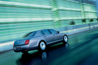 “クーペの精神をもつ”ベントレーのハイパフォーマンスサルーン【ジュネーブショー05】の画像