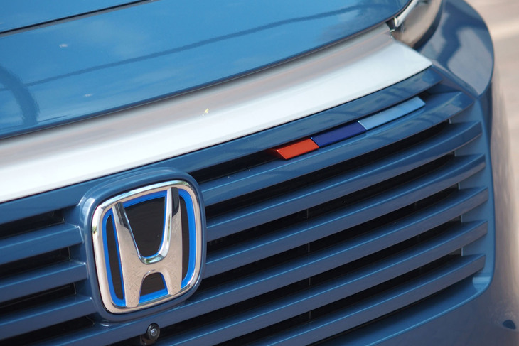 ホンダ・ヴェゼルe：HEV Z PLaYパッケージ（フロントグリル）