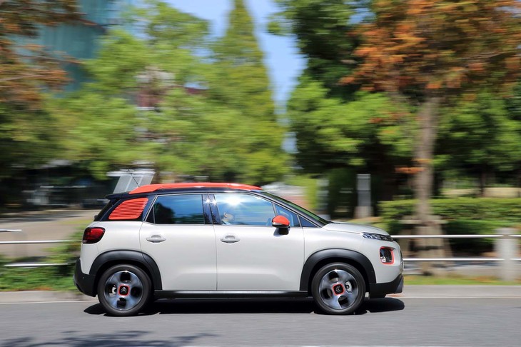 2年前に発売されたハッチバック「C3」に比べ、165mm長い「C3エアクロスSUV」。ホイールベースも70mm延長されている。