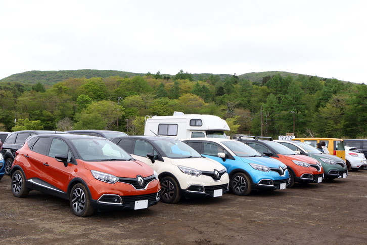 もちろん、会場にはさまざまなルノー車の姿が見受けられる。こちらは人気のコンパクトクロスオーバーである「キャプチャー」。