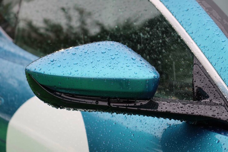 アストンマーティン・ヴァラー（サイドミラー）