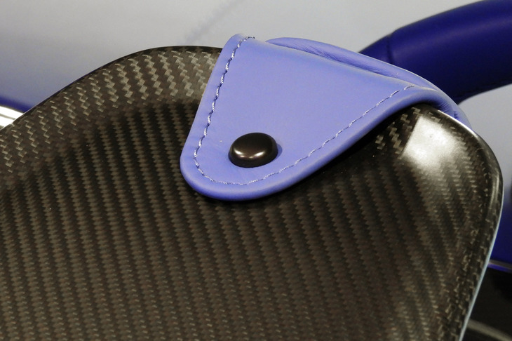 アストンマーティン・ヴァンキッシュ ヴォランテ（シート）