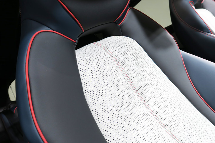 BYDアットスリー（フロントシート）