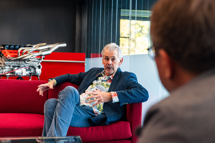 「T.50」の名前は自身が手がけた50台目のクルマであることに由来。ちょうどキャリア50周年にも重なった。