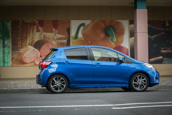 「ヴィッツ」はBセグメントに属するトヨタのコンパクトモデル。現行型は2010年12月に発売された。