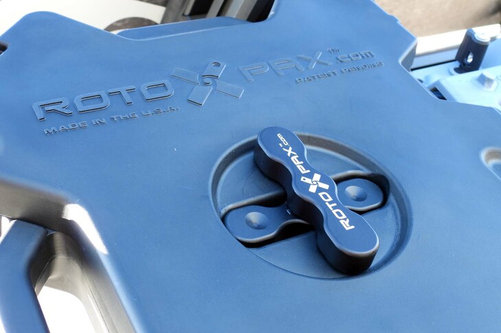 三菱トライトンSNOW SHREDDER CONCEPT（サイドストレージ）