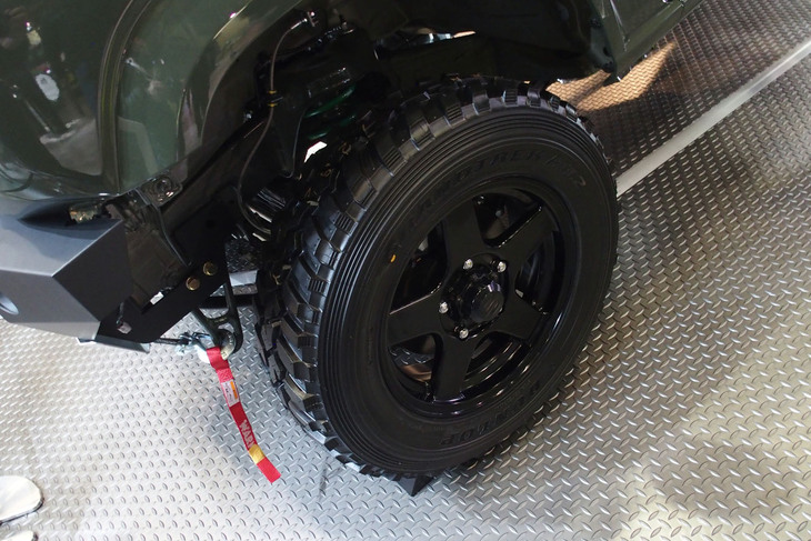 195R16Cサイズの「グラントレックMT2」。