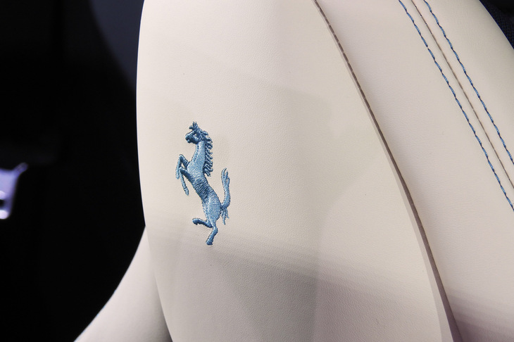 フェラーリ・アマルフィ スパイダー（フロントシート）