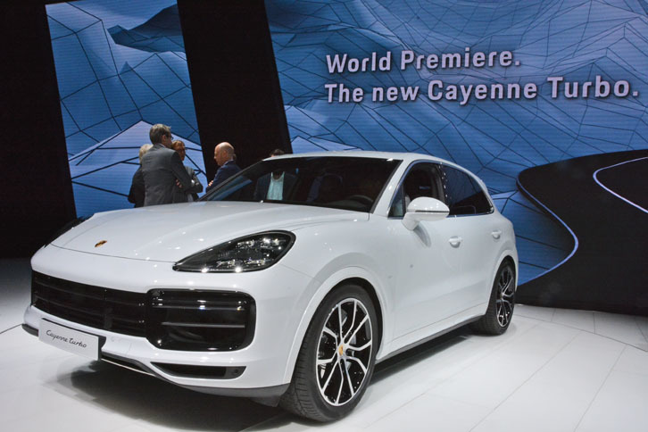 「ポルシェ・カイエン ターボ」