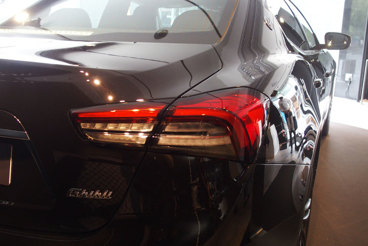 マセラティ・ギブリ オペラネラ（リアコンビネーションランプ）