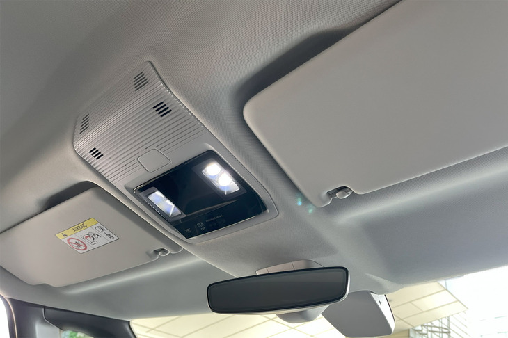 フォルクスワーゲンID.Buzz（オーバーヘッドコンソール）