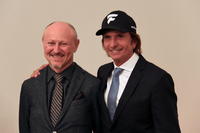 ピニンファリーナのデザイン担当副社長ファビオ・フィリッピーニ（写真左）とエマーソン・フィッティパルディ（同右）。2017年3月3日トリノで行われたプレビューイベントで。