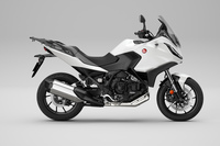 ツーリングも普段使いもお任せあれ　ホンダが新型スポーツツアラー「NT1100」を発表の画像