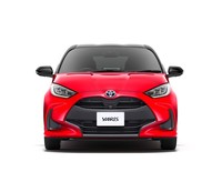 
	ハイブリッドの最廉価モデルとなる「ハイブリッドX」（写真）の価格は199万8000円。燃費はWLTCモードでシリーズ最高の36.0km/リッターを記録する。
	