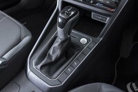 トランスミッションは7段のデュアルクラッチ式AT。ドライブモードセレクターはスポーティーモデル「TSI Rライン」以外には備わらない。