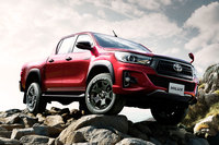 「トヨタ・ハイラックス」に誕生50周年を祝う特別仕様車