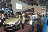 シトロエンブースでは「DS5」が日本で初公開された。