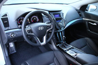 インテリアの様子。左ハンドル仕様だ。