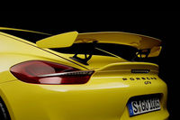 シリーズ最強「ポルシェ・ケイマンGT4」発売【ジュネーブショー2015】の画像