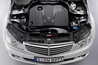 独メルセデス・ベンツが低燃費化したCクラスを発表の画像