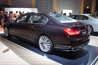 610psの「BMW M760Li xDrive」予約受注開始の画像