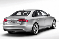 「アウディA4」がフルモデルチェンジの画像