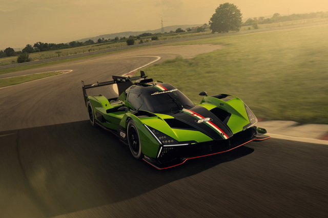 ランボルギーニが英グッドウッドでハイブリッドレーシングモデル「SC63