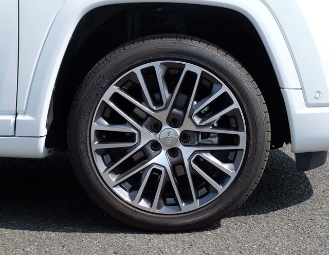 より上質に快適に 「ジープ・コンパス」の限定車「Sモデル」登場