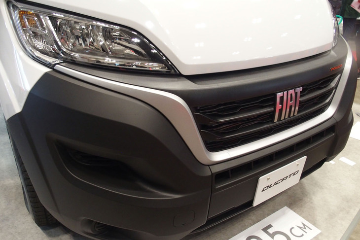 フィアット プロフェッショナル・デュカト（フロントマスク）