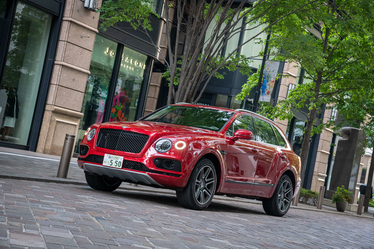 ベントレー・ベンテイガV8