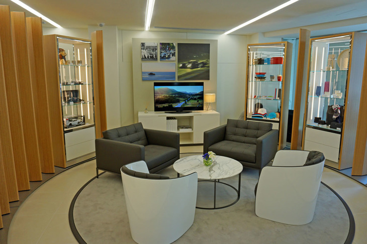 1階に設けられたラウンジスペース。