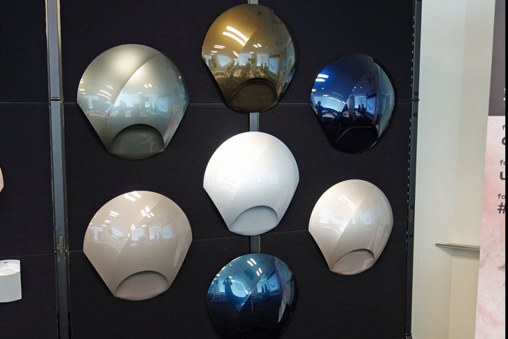 「コレクティブボディー」の考え方に基づいて予想されたトレンドカラーの一部。