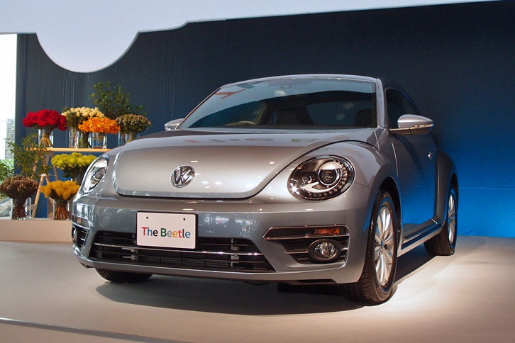 ザ・ビートル デザイン（写真のボディーカラーは新色「ストーンウォッシュドブルーメタリック」）