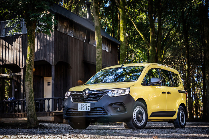 2020年11月に本国で発表された新型「カングー」。日本ではユーザー参加イベント「ルノー カングージャンボリー2022」でのお披露目に続き、2023年3月2日に販売が開始される。