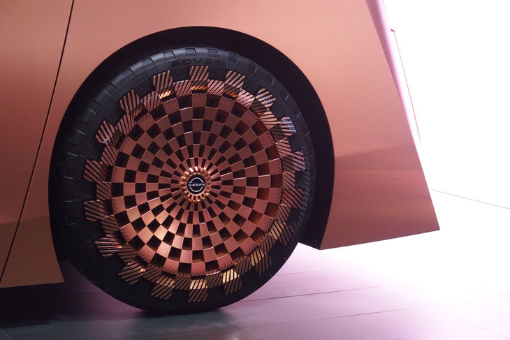 日産ハイパーツアラー