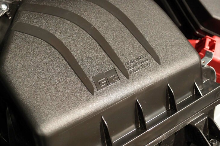 トヨタGRカローラRZ（エアクリーナーボックス）