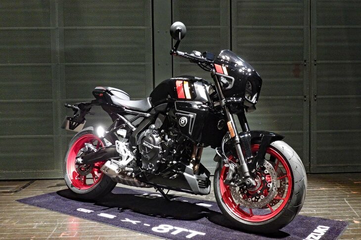 スズキGSX-8TT