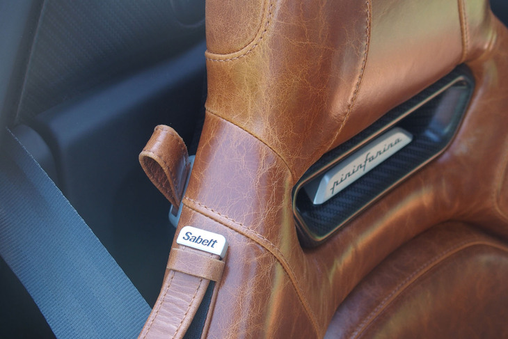 ピニンファリーナ・バティスタ チンクアンタチンクエ（シート）