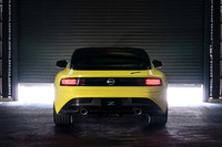 内外装の各所に歴代モデルのモチーフが取り入れられた「フェアレディZ プロトタイプ」だが、海外のスポーツカーやスペシャリティーカーを見ると、こうした懐古主義系のデザインが、決して珍しいものではないことが分かる。