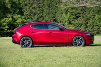 「マツダ3ファストバック」のボディーサイズは全長×全幅×全高＝4460×1795×1440mm。